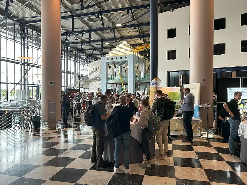 Teilnehmende während der Pause